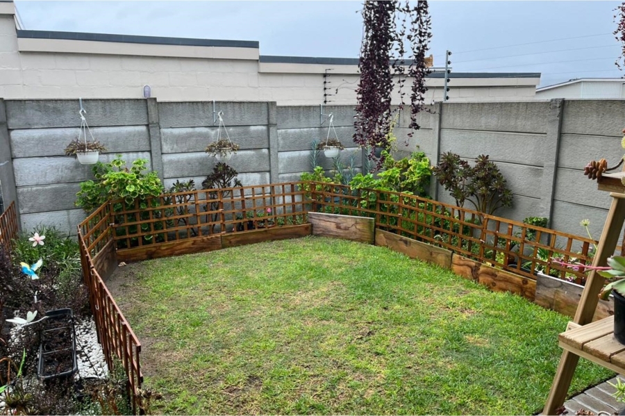 To Let 2 Bedroom Property for Rent in Brackenfell South Western Cape
